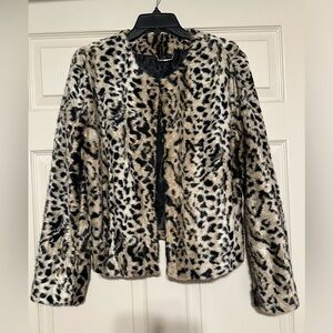 Express fuzzy leopard jacket